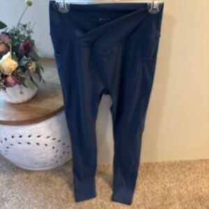 Buffbunny blue pocket leggings new with tags large